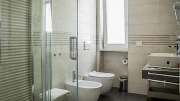 Comfort Double Room, Balcony, City View | Bathroom