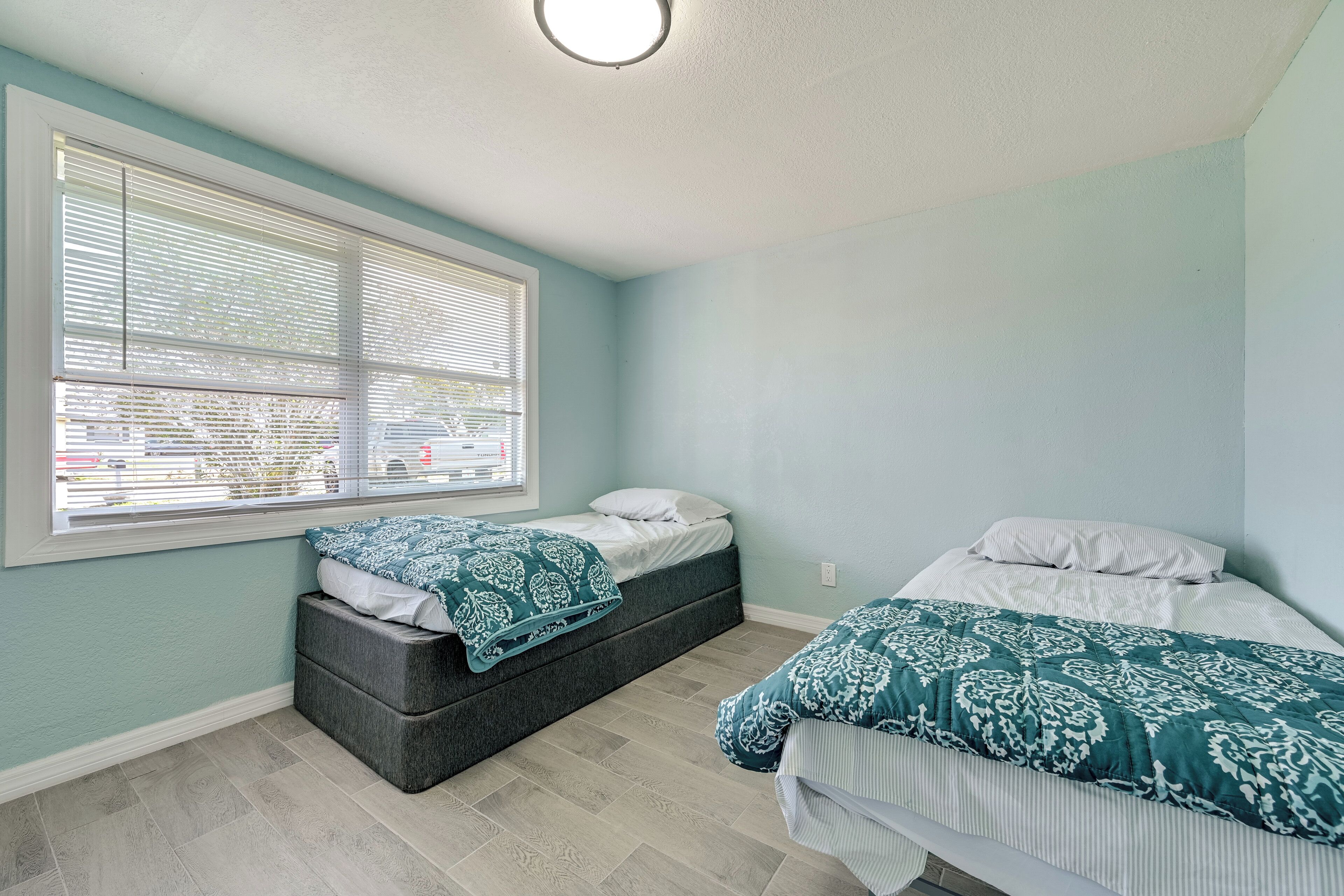 المنشأة من الداخل