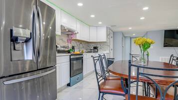 House (4 Bedrooms) | Bahagian dalam