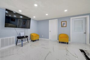 House (4 Bedrooms) | Interior - Lakefront Anglers Oasis in Holiday! 8 Mi to Beach (Holiday)