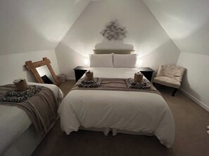 4 soverom, strykejern/-brett, reiseseng for barn og wi-fi
