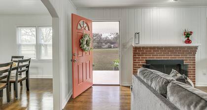 Cozy & Updated! Country Cottage Near Thomasville