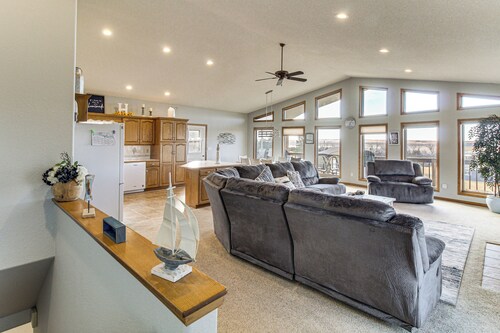 Deck w/ Lake Mac View! Spacious Family Retreat