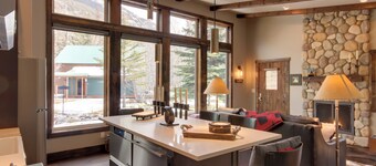 Hike, Fish & Bike: Mc Leod Home w/ Fire Pit