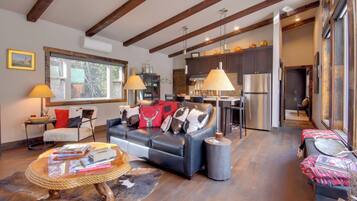 House (1 Bedroom) | Interior