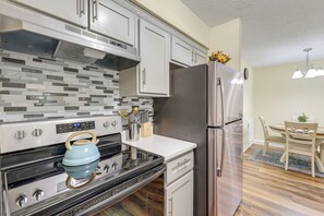 Interior - Great for Families! Quiet Auburn Getaway w/ Deck (Auburn)