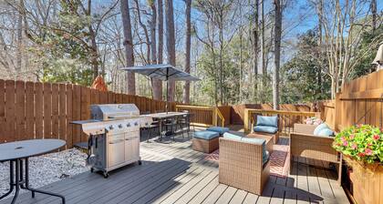 Great for Families! Quiet Auburn Getaway w/ Deck
