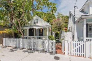 Exterior - Charming Old Town Studio- Steps to Duval Key West (Key West)