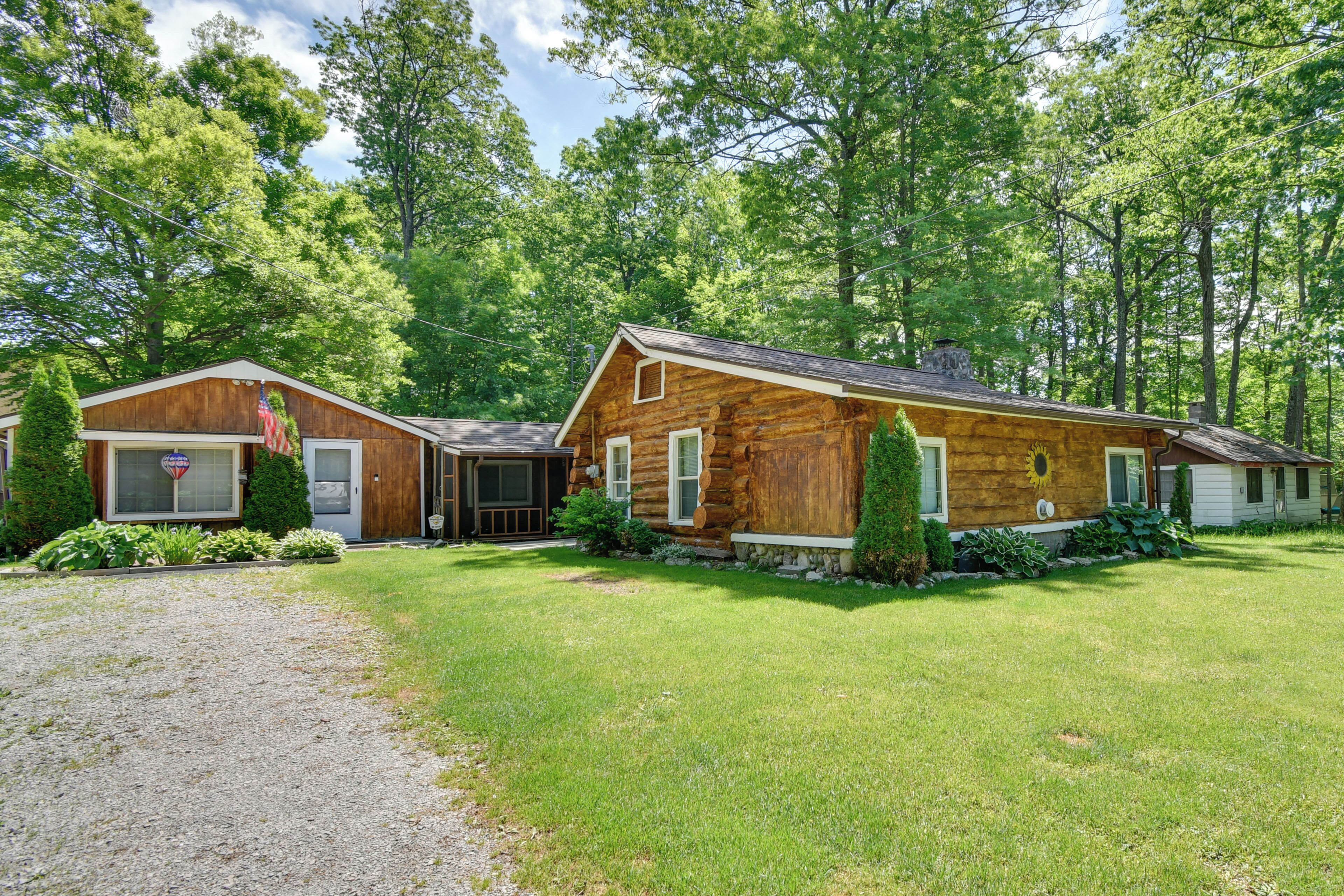 House (3 Bedrooms) | Front of property