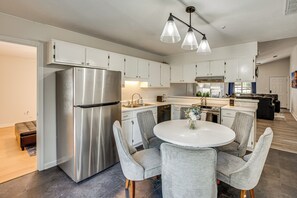 House (3 Bedrooms) | Bahagian dalam