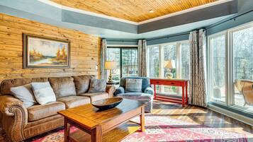 Apartment (1 Bedroom) | Interior