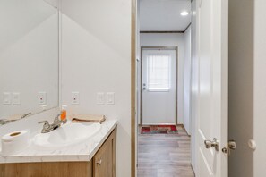 House (2 Bedrooms) | Bahagian dalam