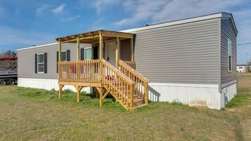 House (2 Bedrooms) | Front of property