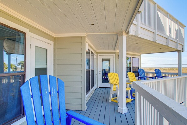 Interior - Beach Getaway on Mustang Island: Pet Friendly! (Port Aransas)