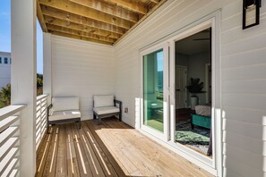 Apartment (4 Bedrooms) | Interior - Sun, Surf & Group Fun in Carolina Beach! Luxe Home (Carolina Beach)