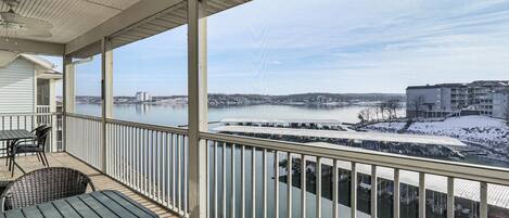 Apartment (3 Bedrooms) | Front of property