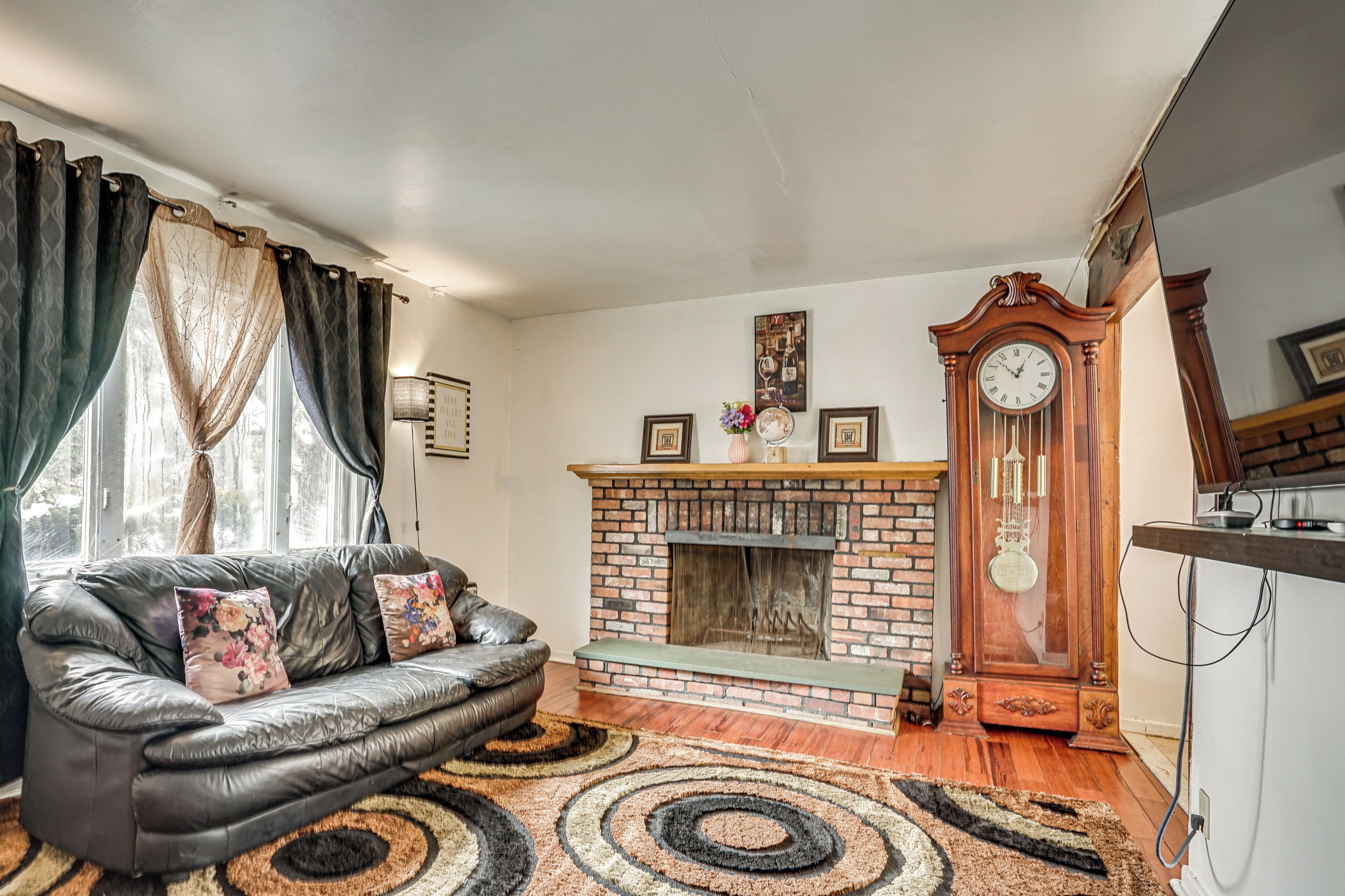 Apartment (2 Bedrooms) | Front of property