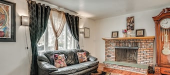 ~ 2 ไมล์ถึง UBS อารีนา & เบลมอนต์ พาร์ค: ซับเบอร์เบิน เอสเคป