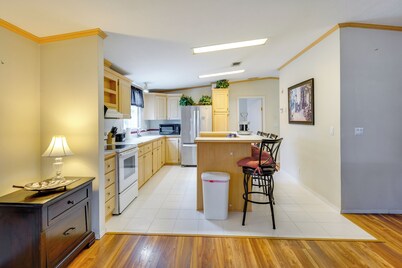 4 Mi to Beach: Perry Home Near Boat Launch