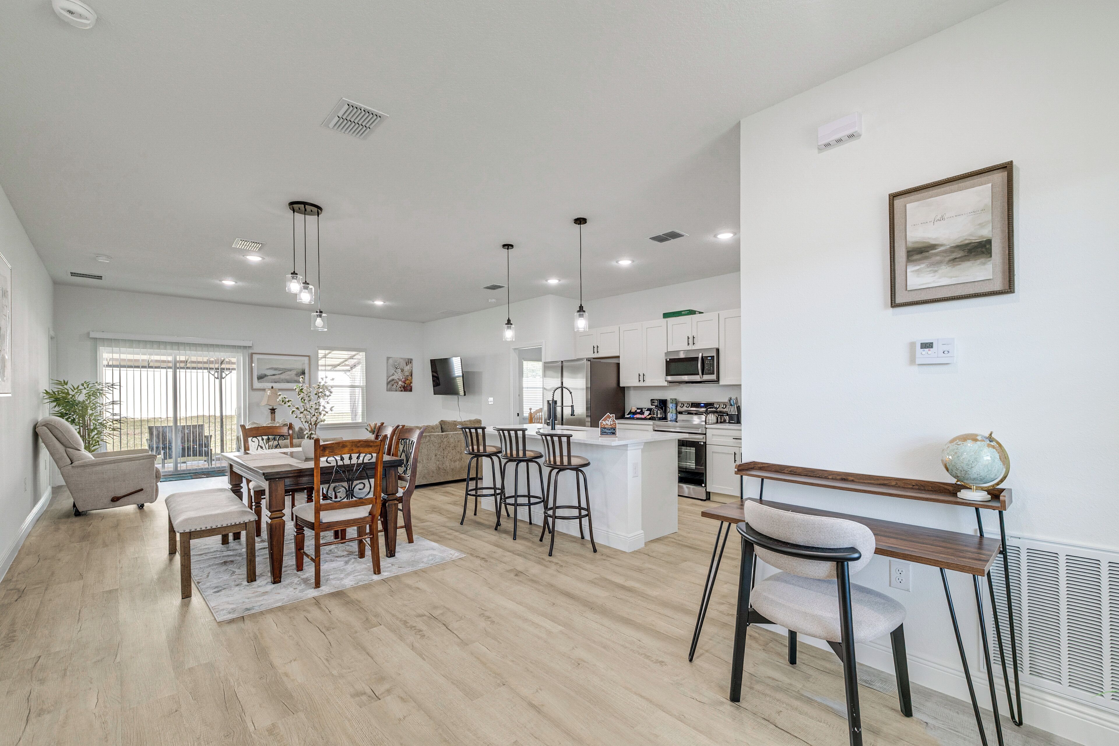 House (4 Bedrooms) | Interior