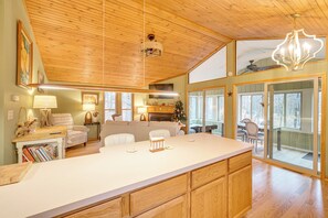 Casa (2 Bedrooms) | Interior