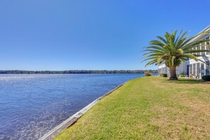 Apartment (2 Bedrooms) | Interior - Boat, Fish & Swim: Condo on St Johns River! (Welaka)