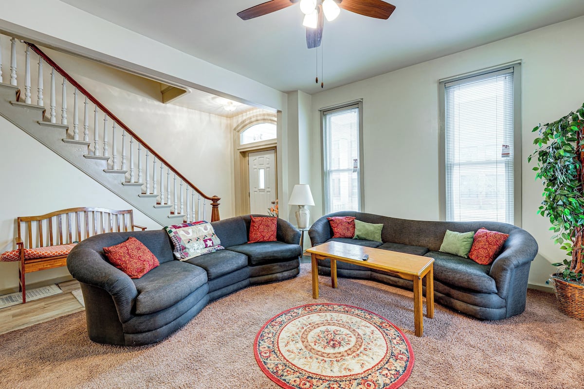 Apartment (2 Bedrooms) | Front of property