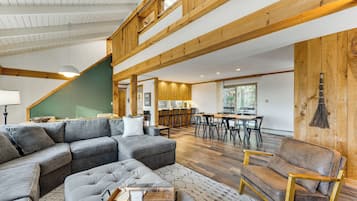 House (5 Bedrooms) | Front of property