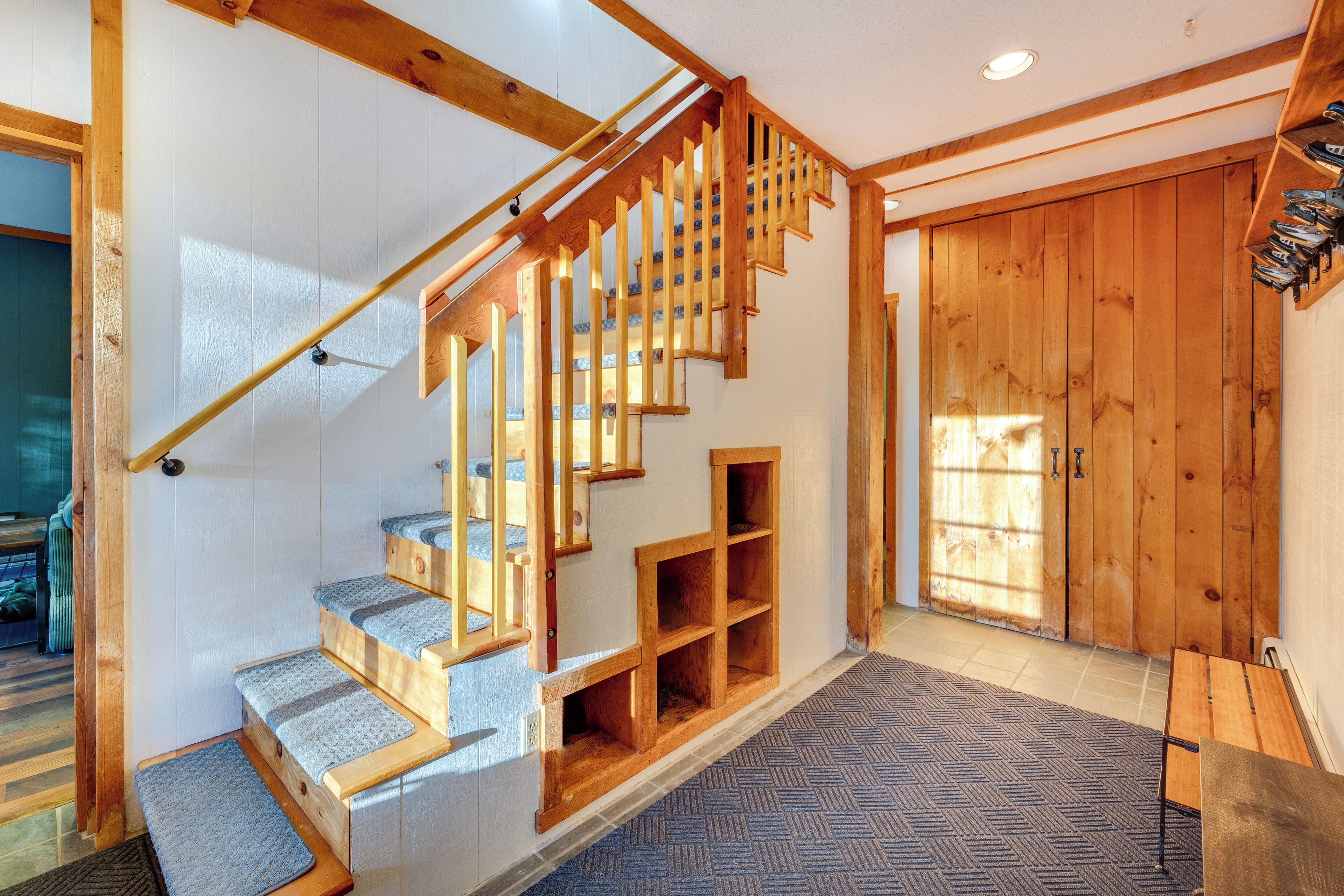 House (5 Bedrooms) | Interior