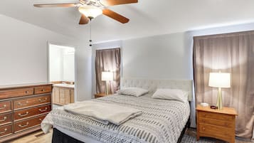 ํ์ฐ์ค (3 Bedrooms) | ๋ด๋ถ