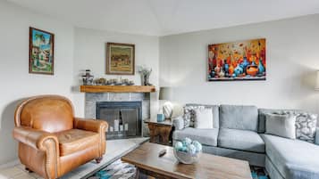 Apartment (3 Bedrooms) | Depan hartanah