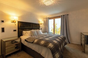 6 chambres, fer et planche à repasser, Wi-Fi gratuit, draps fournis