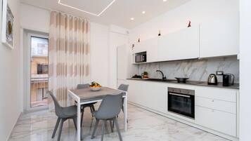 Fridge, microwave, dishwasher