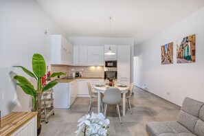 Fridge, microwave, oven, dishwasher - Bright & modern penthouse, 2 sun terraces BFRA1-3 (Gzira)