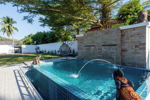 Unclassified image, 5 of 33, button - Luxure Villa Rooms 1 – Pool & Shared Kitchen (Sala Dan)