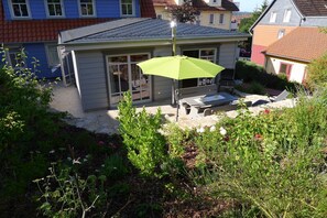Outdoor dining - 5* vacation home 188sqm with high-quality comfort with 4 bedrooms and space for 7 people (Sankt Andreasberg)