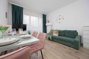 Dining - Functional Studio | Balcony | Close to Old Town (Warszawa)
