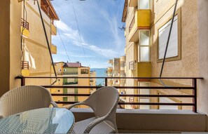 House - Bright Sunny Apartment Beach Access (Sarandë)