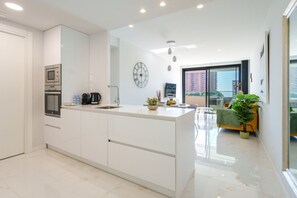 Microwave, oven, dishwasher, toaster - BENIDORM BEACH lovely apartment (Benidorm)