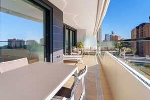 Outdoor dining - BENIDORM BEACH lovely apartment (Benidorm)