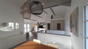 Interior - Contemporary villa, private pool, mountain view, 15 min from Bayonne 2 people (Jatxou)
