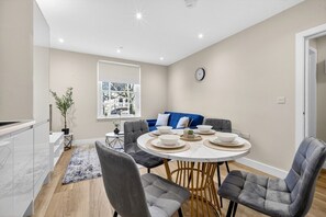 Photo non classée, 3 sur 28, bouton