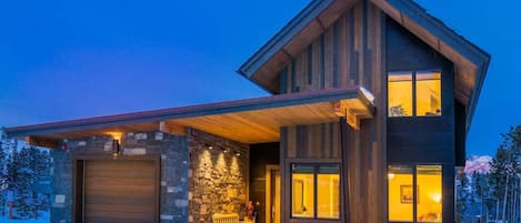 Maison, 6 chambres | Extérieur