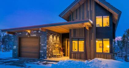 7 Rolling Ridge 6 Bedroom Home