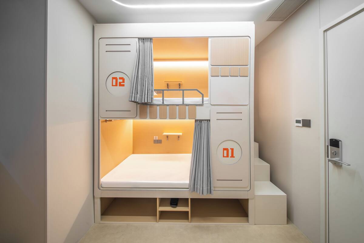 Senior Shared Dormitory, City View | Hypo-allergenic bedding, soundproofing, free WiFi