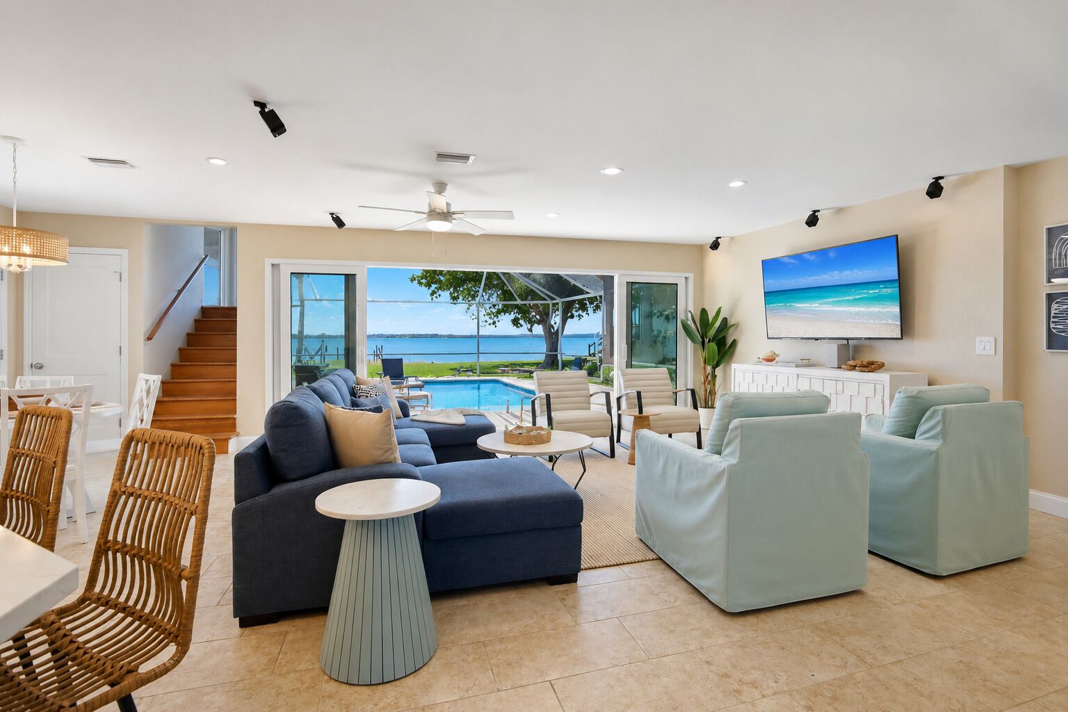 House, 4 Bedrooms | Living area