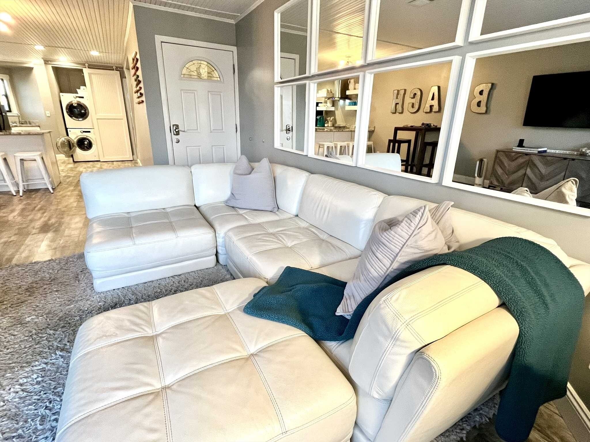 Townhome, 2 Bedrooms | Living area