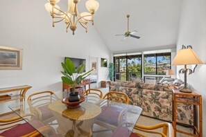 Condo, 2 Bedrooms | Interior