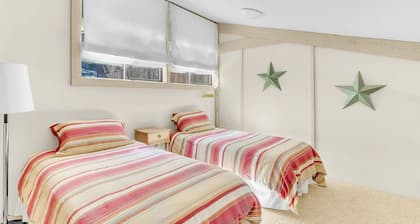 Adobe Style Condo With Loft - Creekside #58 2 Bedroom Home