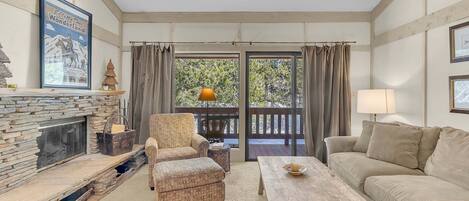 Condo, 2 Bedrooms | Living area | Smart TV